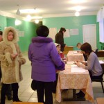 К 15 часам проголосовало 40 % избирателей Серовского округа