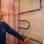 В Серове не греющий полотенцесушитель в ванной комнате стал причиной 5-летней 