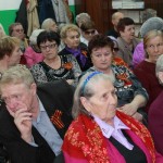 В небольшом зале спокойно вместились все желающие принять участие в празднике. Фото6 Константин Бобылев, "Глобус".