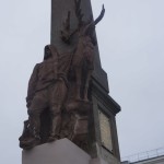 Памятник в центре Архангельска