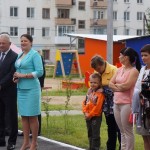 Руководители города и округа, дети и журналисты посетили церемонию торжественного октрытия "Тополька".  