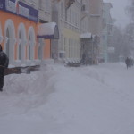 В борьбе со снегом властям Серова помогают около 50 работников метзавода и РЖД