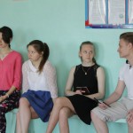 в школе № 20 11 девушек сдают экзамне по литературе и один юноша - экзамен по географии. Фото: Константин Бобылев, "Глобус".
