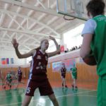 Игры проходили в Краснотурьинске. Серов на турнире представляла команда школы № 15 (в красном). Фото: Коснатнтин Бобылев, "Глобус".
