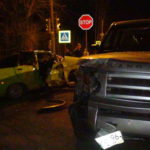 В Серове столкнулись ВАЗ и Land Rover Discovery. Двое госпитализированы. Все фото: ГИБДД Серова.