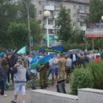 Начало сбора десантников на площади. Фото: Мария Чекарова "Глобуса".