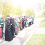 Торжественная линейка, посвящена открытию мемориальной доски Константину Гусеву. Фото: Мария Чекарова, "Глобус".
