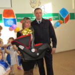 Обладательницей стала будущая серовская мамочка - Наталья Кузьмина, которая ожидает в скором времени появления четвертого сына