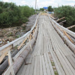 Мост рухнул второй раз за год. Фото: Константин Бобылев, "Глобус".
